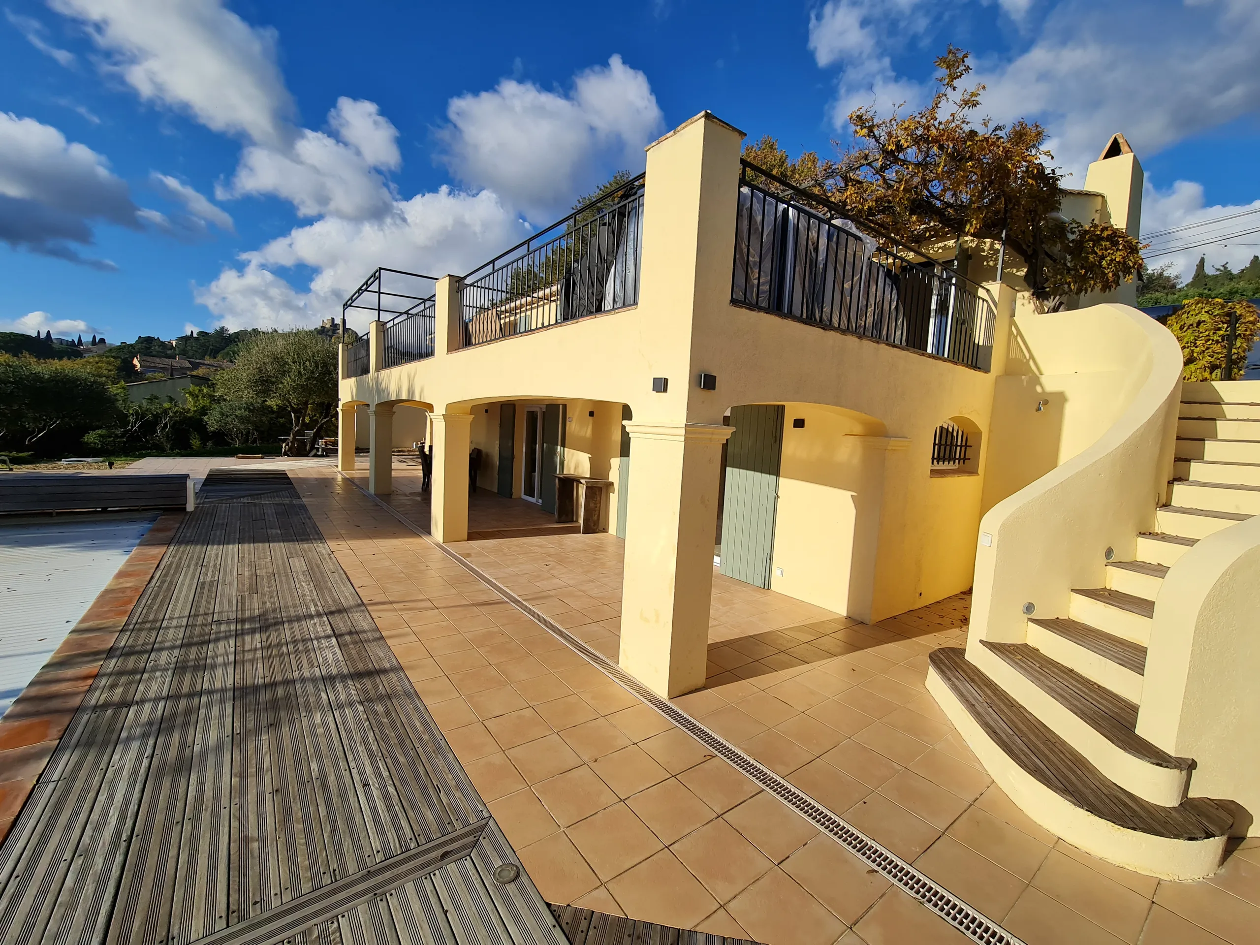 Villa luxe avec terrasse et piscine