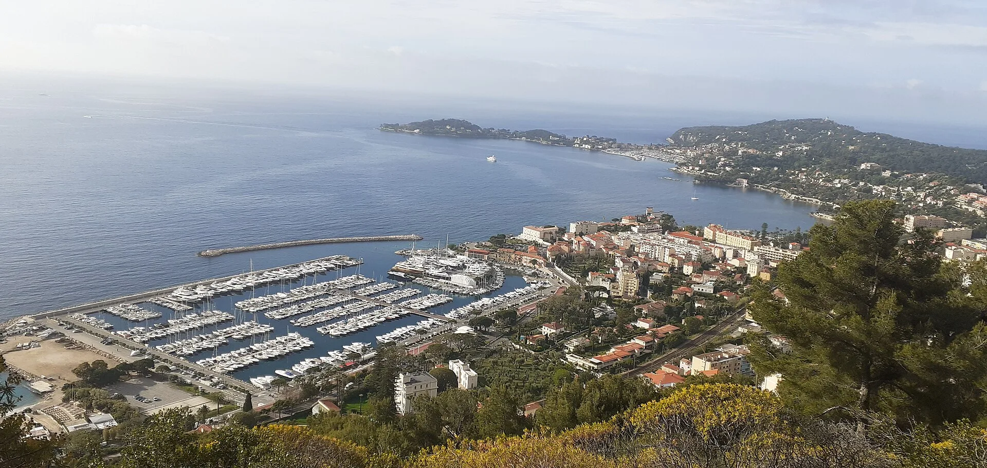 Beaulieu-sur-Mer - vue de la ville